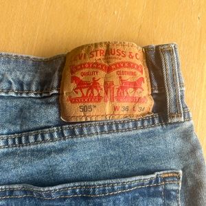 Levi’s jean shorts
